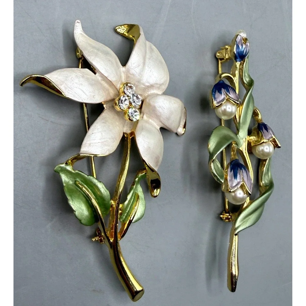 Set of 2 Floral Enamel Brooches Gold Tone Faux Pearl Rhinestone Flower Pins